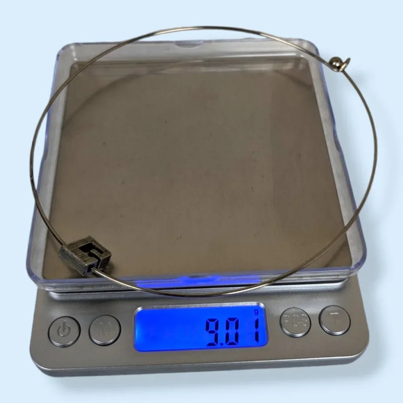 (2/$20) Vintage "G" Pendant Torque Necklace - Picture 5 of 5